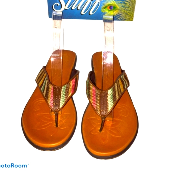 B.O.C flip flops-EUC - Picture 3 of 8